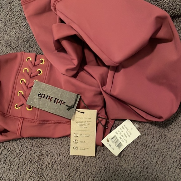 Strut This! - Picture 4 of 4